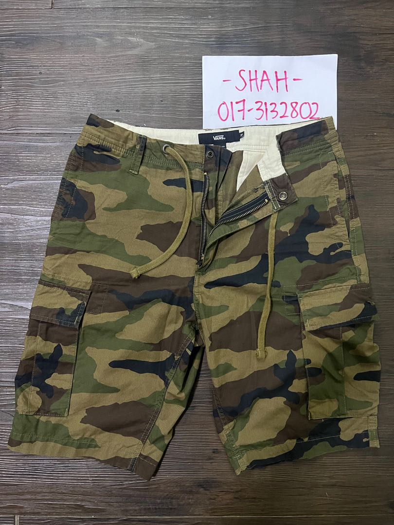 Vans camo hot sale cargo shorts