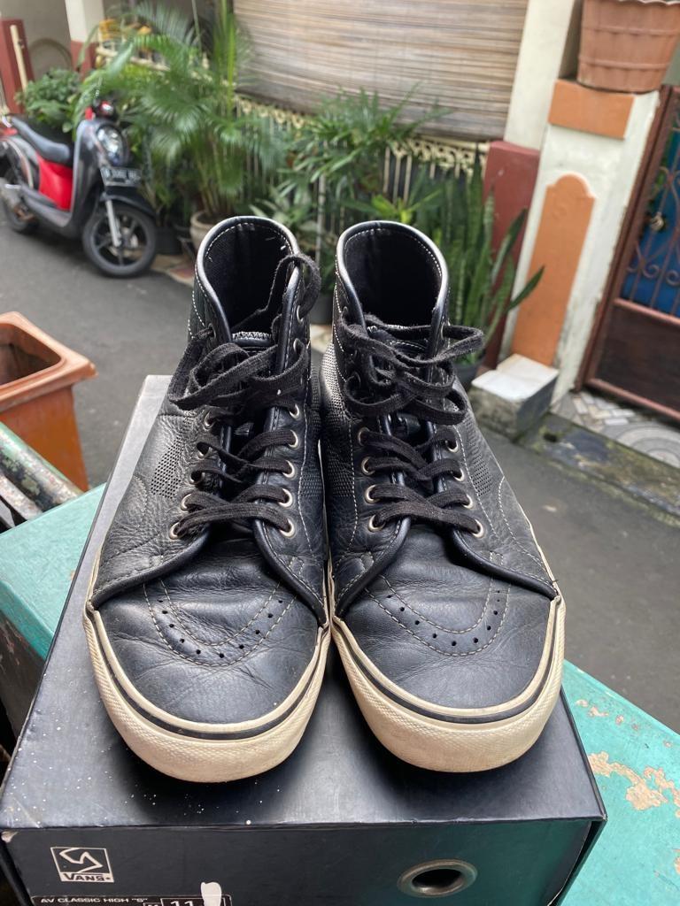 Vans Syndicate AV Classic High S Fesyen Pria Sepatu Sneakers
