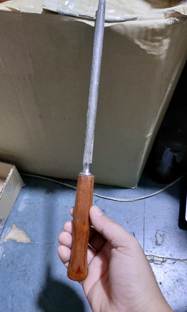 VINTAGE PRESTIGE KNIFE SHARPENER, Furniture & Home Living, Kitchenware