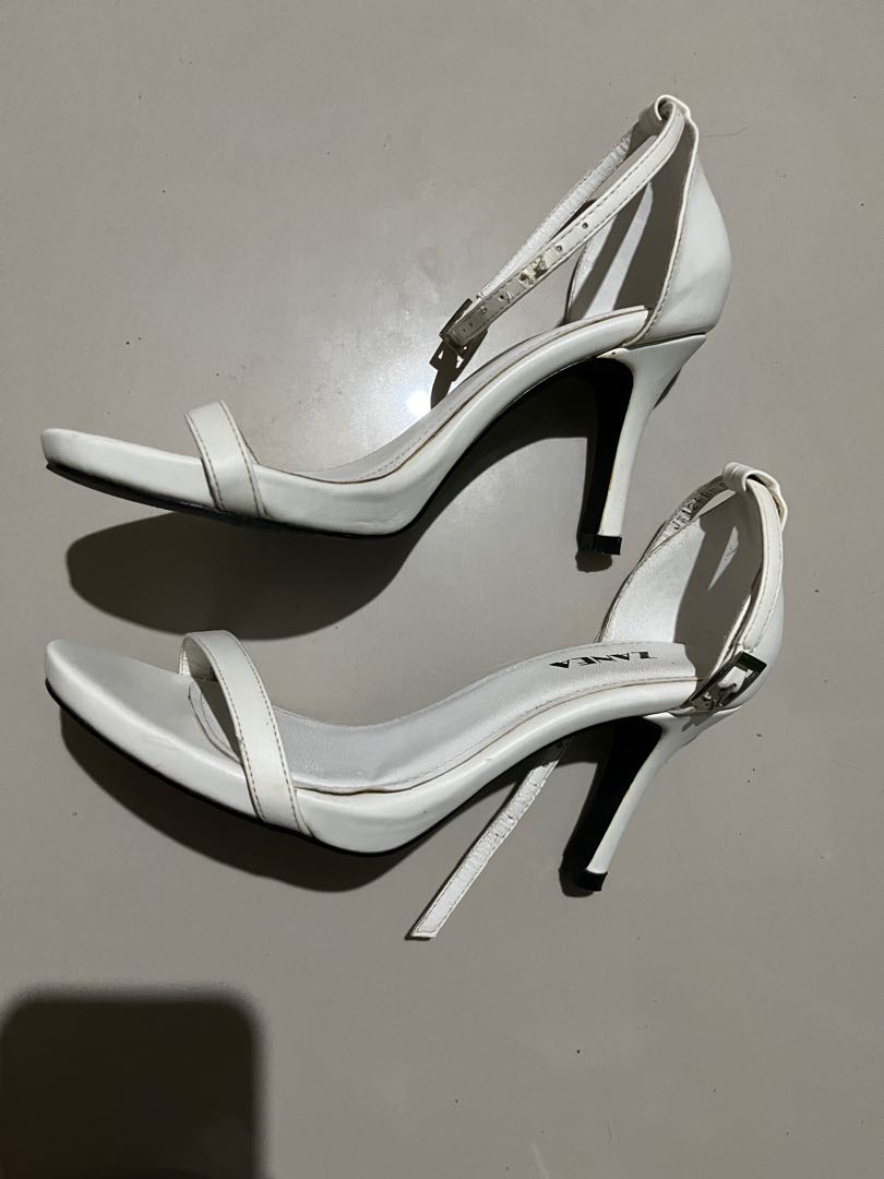 White heels, Women's Fashion, Footwear, Heels on Carousell