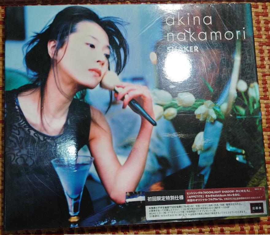 90% New Akina Nakamori 中森明菜SHAKER 日本版CD, 興趣及遊戲