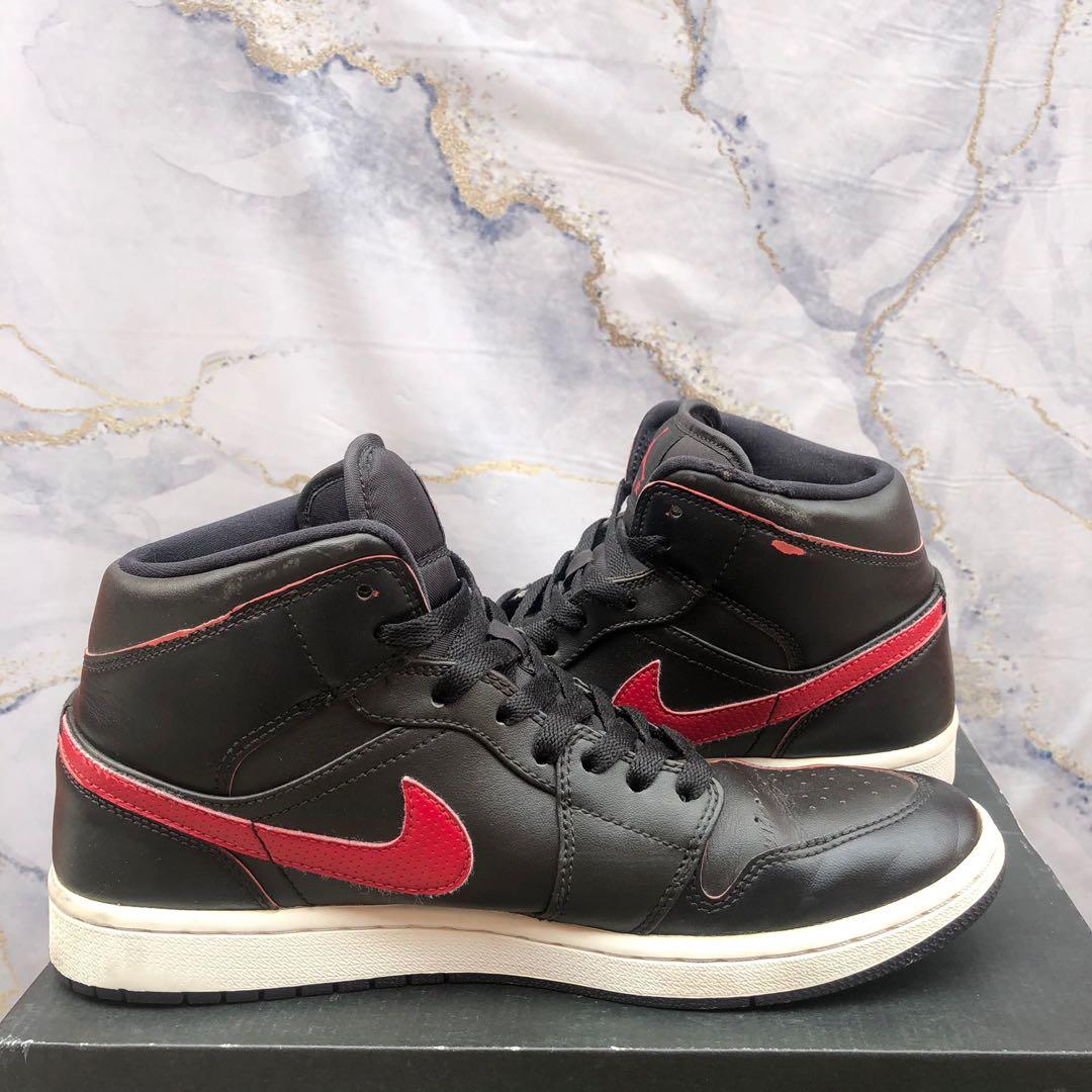 Air jordan 1 mid black cheap team red
