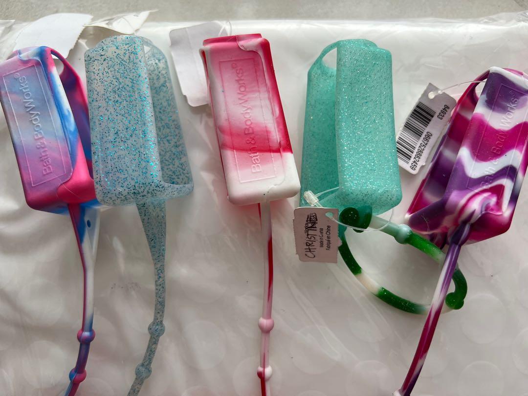 Bath and Body Works pocketbac holders (Category: Sanitizers & Disinfectants) located in Paranaque City. Submitted by cvcrossing (Listing ID 1166144040, Image 1). Description: 5 pieces pocketbac holders Old stock, not used.