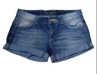 Celana jeans pendek
