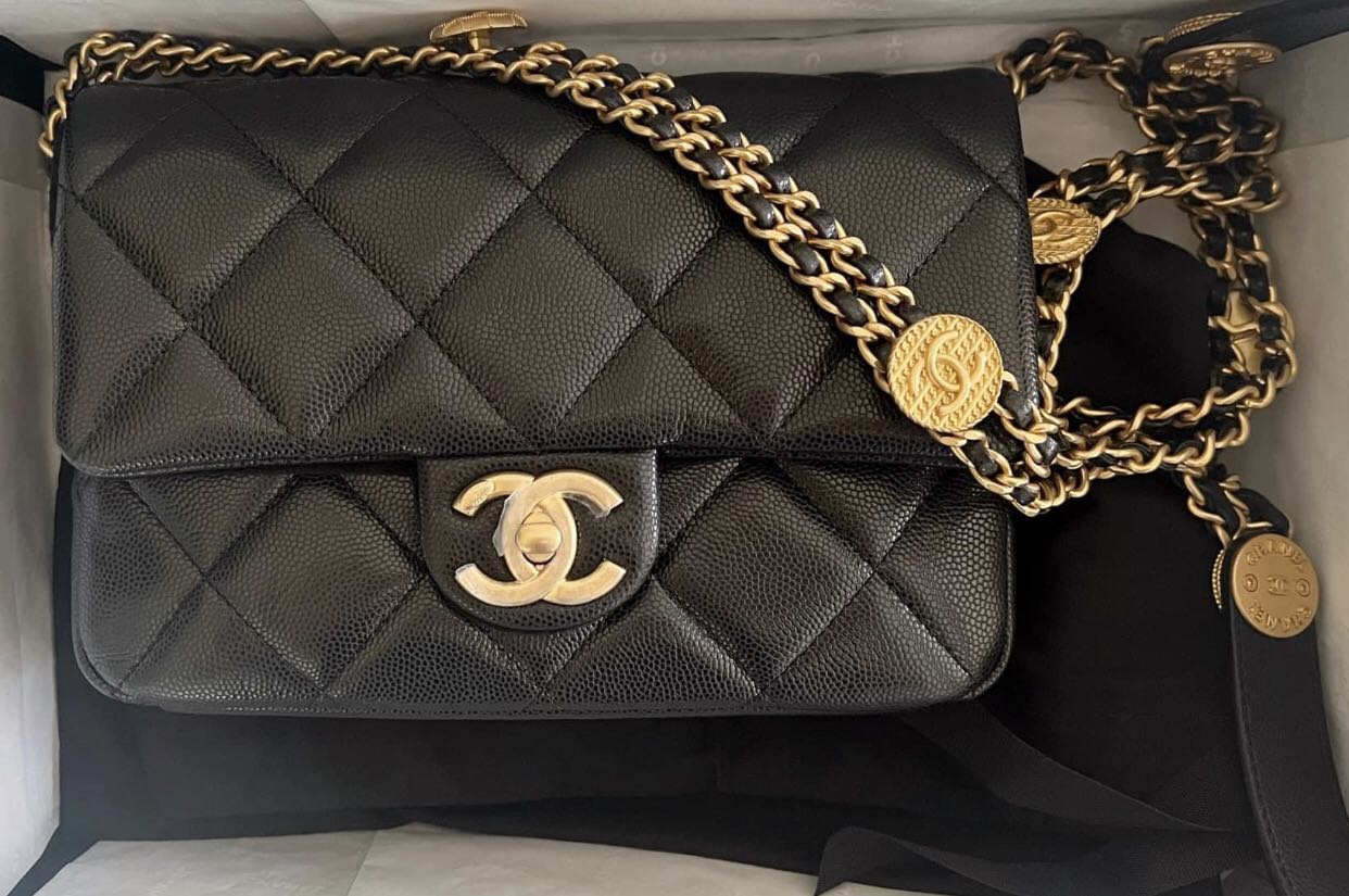 CHANEL 22A MINI RECTANGLE CAVIAR TIMELESS, Women's Fashion, Bags & Wallets,  Purses & Pouches on Carousell