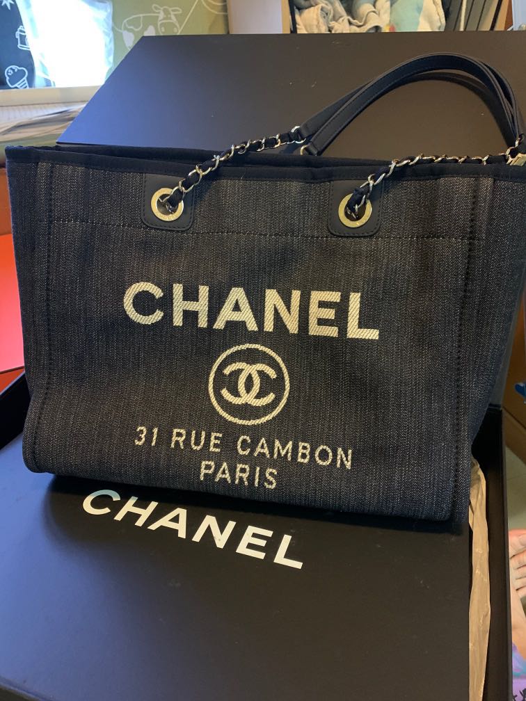 Chanel deauville tote bag denim blue card no 219xxxxx, 99%new full 
