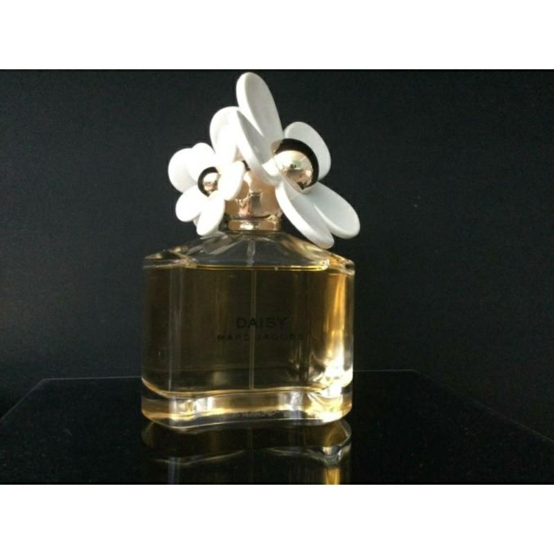 fake daisy perfume