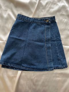 (Category: ) located in . Submitted by amelia__lx (Listing ID 1166044532, Image 1). Description: .