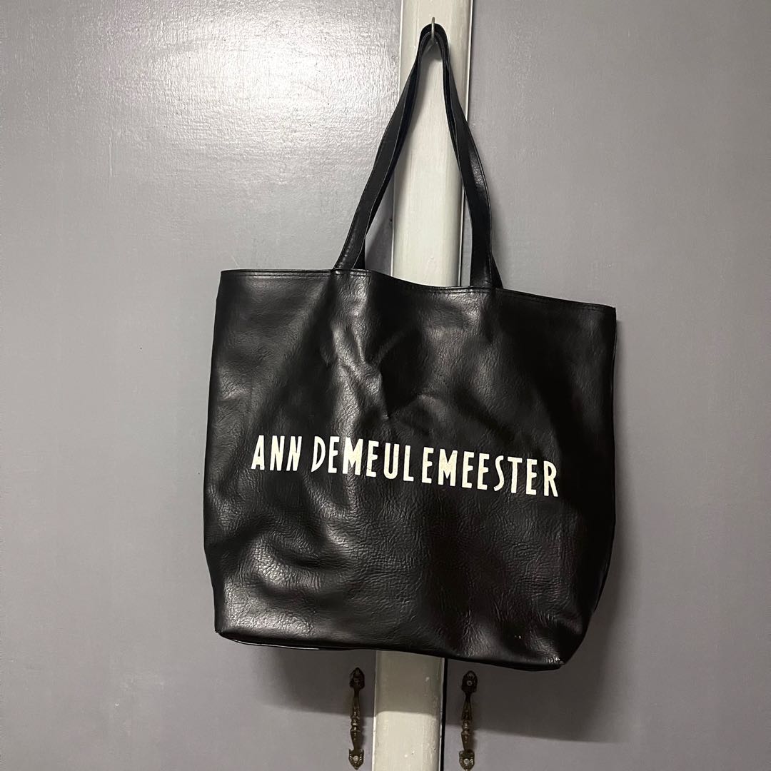 Ann best sale demeulemeester bags