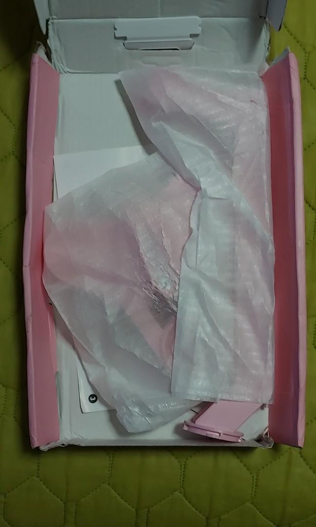 Fantech Ac3001 Sakura Edition Pink (Category: Headphones & Headsets) located in Quezon City. Submitted by gabs_a (Listing ID 1166133017, Image 3). Description: Headphone Stand Brand: Fantech Model: Ac3001 Edition: Sakura (Pink) Comes with: Box Manual Base Stand Arm Note: - As the difference between camera and computer display, there is a discrepancy on the color. - Kindly inform ahead since I am not always bringing the item to work. - I don't do 