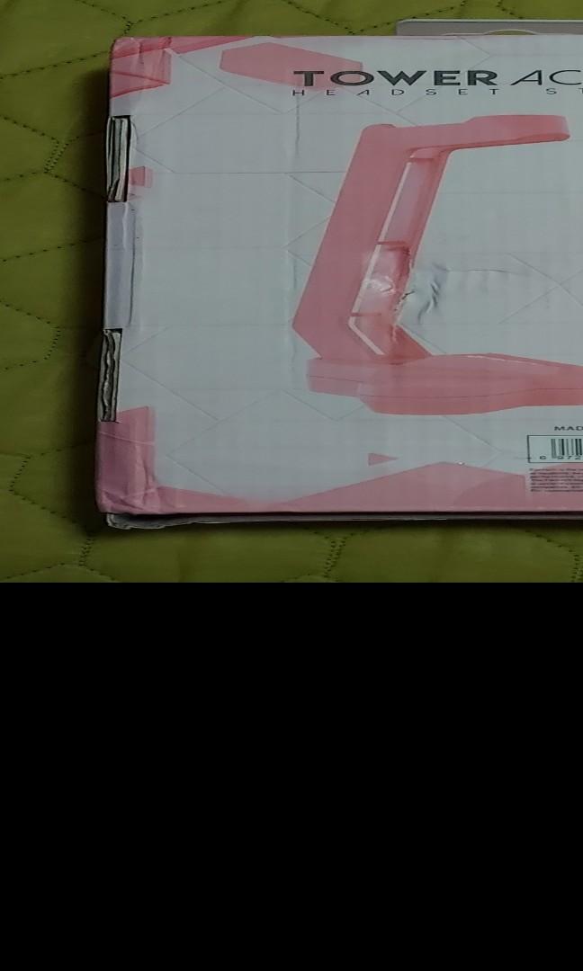 Fantech Ac3001 Sakura Edition Pink (Category: Headphones & Headsets) located in Quezon City. Submitted by gabs_a (Listing ID 1166133017, Image 2). Description: Headphone Stand Brand: Fantech Model: Ac3001 Edition: Sakura (Pink) Comes with: Box Manual Base Stand Arm Note: - As the difference between camera and computer display, there is a discrepancy on the color. - Kindly inform ahead since I am not always bringing the item to work. - I don't do 