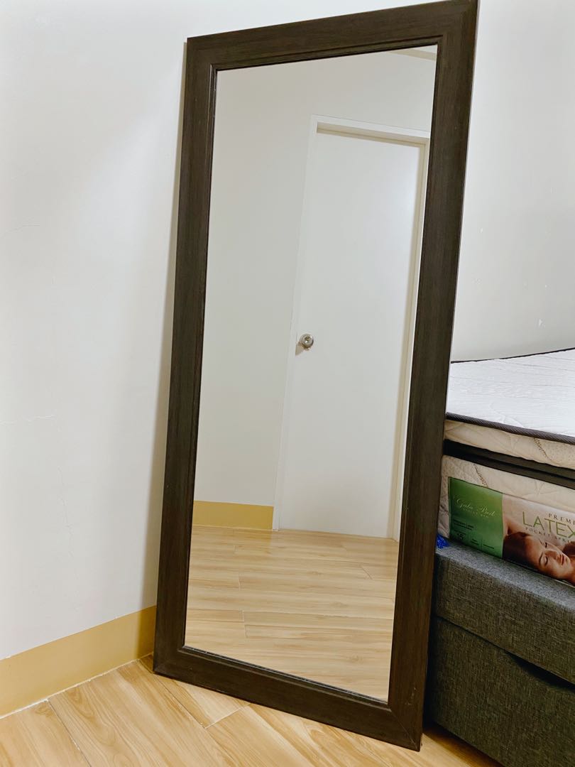 Full Body Mirror, Furniture & Home Living, Home Decor, Mirrors on Carousell