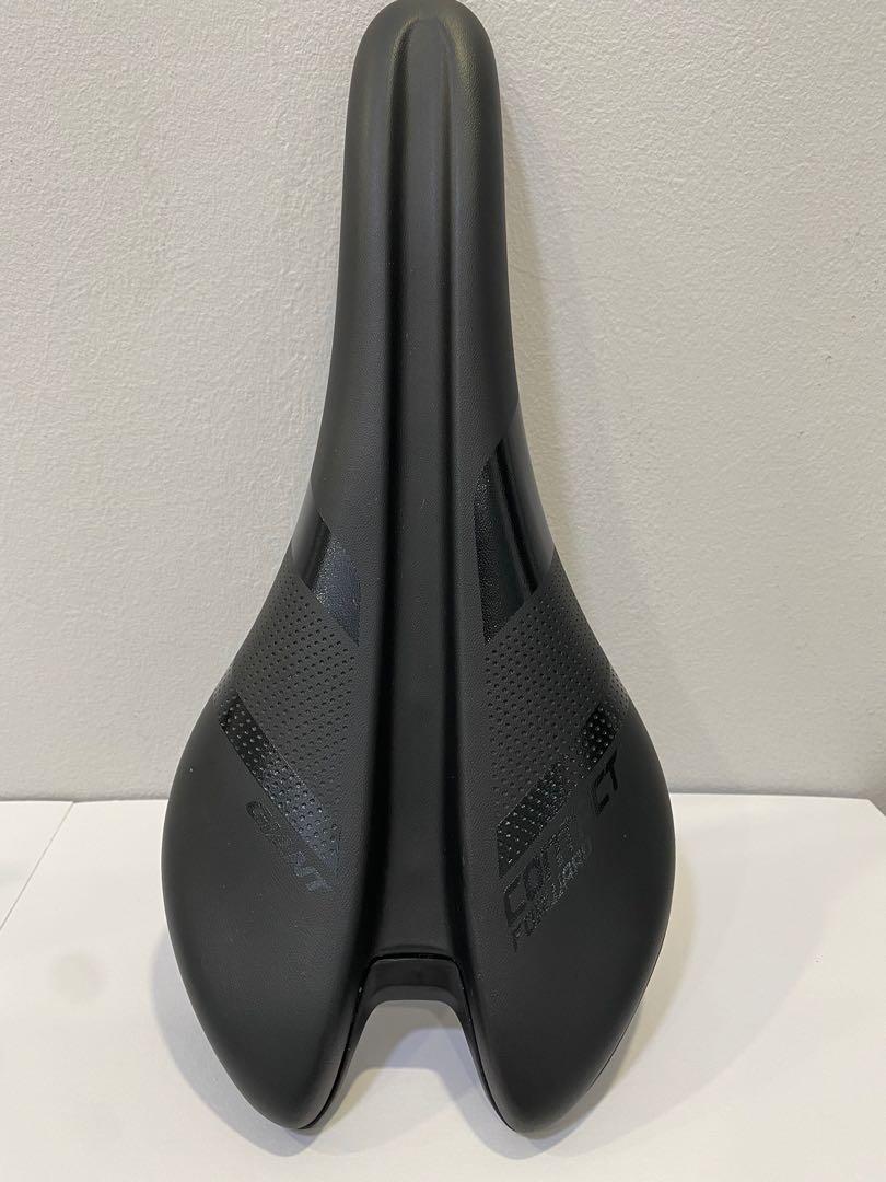 giant contact forward saddle review