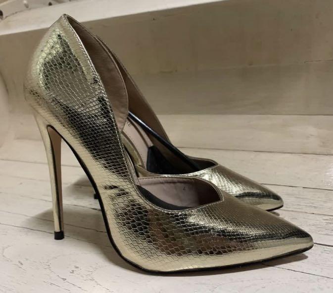 Gold heels public hotsell desire