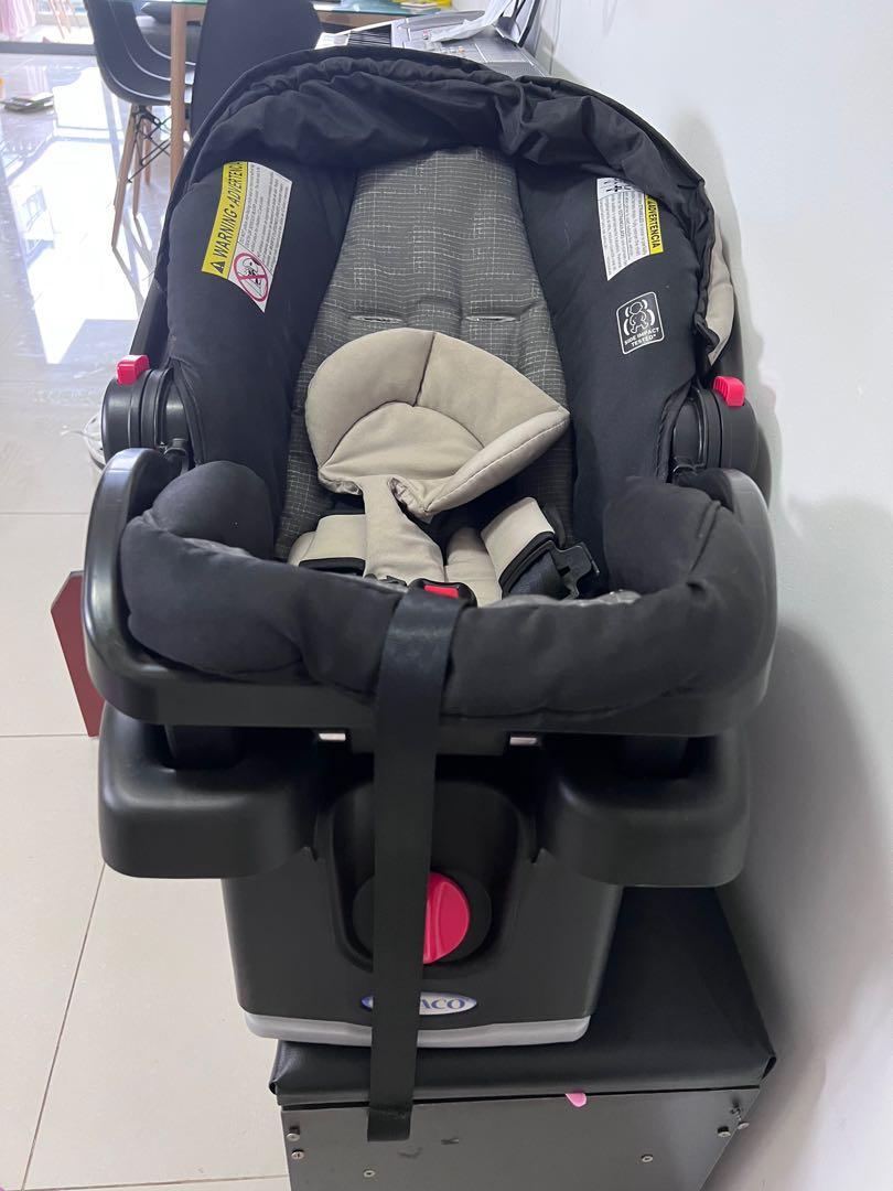 Graco Car Seat Click Connect, Babies & Kids, Going Out, Car Seats on