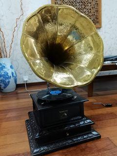 Gramophone