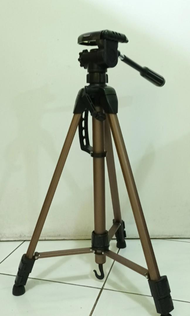 Hama Star 61 High Quality Tripod, Photography, Photography Accessories,  Tripods & Monopods On Carousell