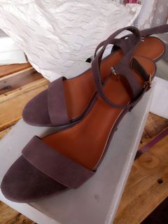 (Kategori: ) berada di . Dikirim oleh puspithaa (ID iklan 1166030499, Gambar 1). Deskripsi: .