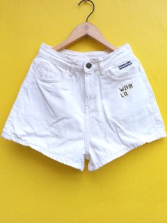 (Category: ) located in . Submitted by closetnow (Listing ID 1166088152, Image 1). Description: .