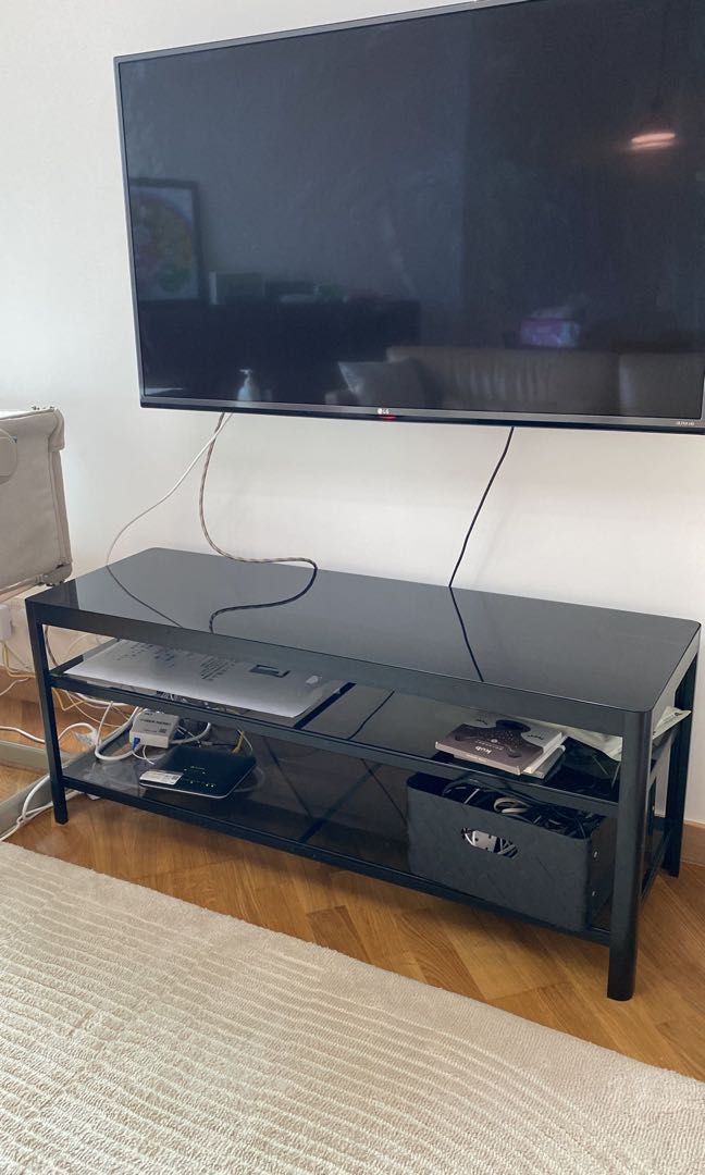 Ikea 電視地櫃 tv 傢俬＆家居, 傢俬, 書櫃、櫃子及架 Carousell