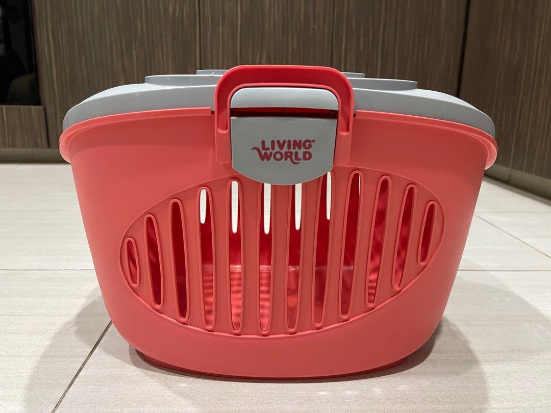 Living World Paws2go Carrier Pet Supplies Homes Other Pet Accessories on Carousell