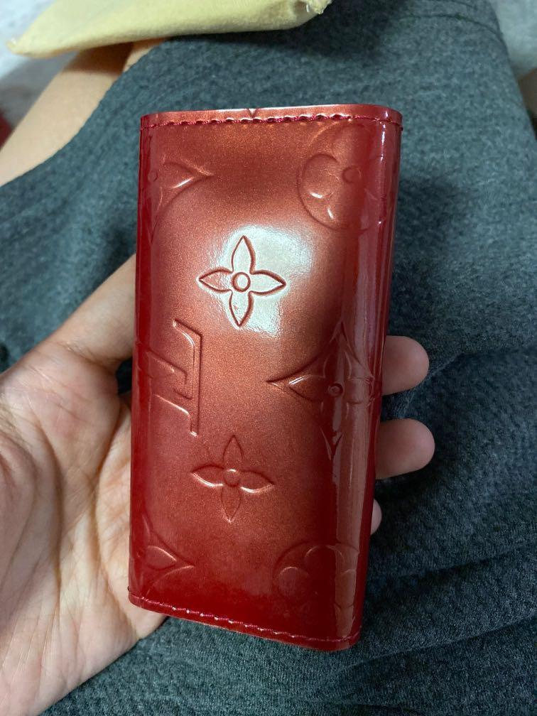 Louis vuitton red top vernis key pouch