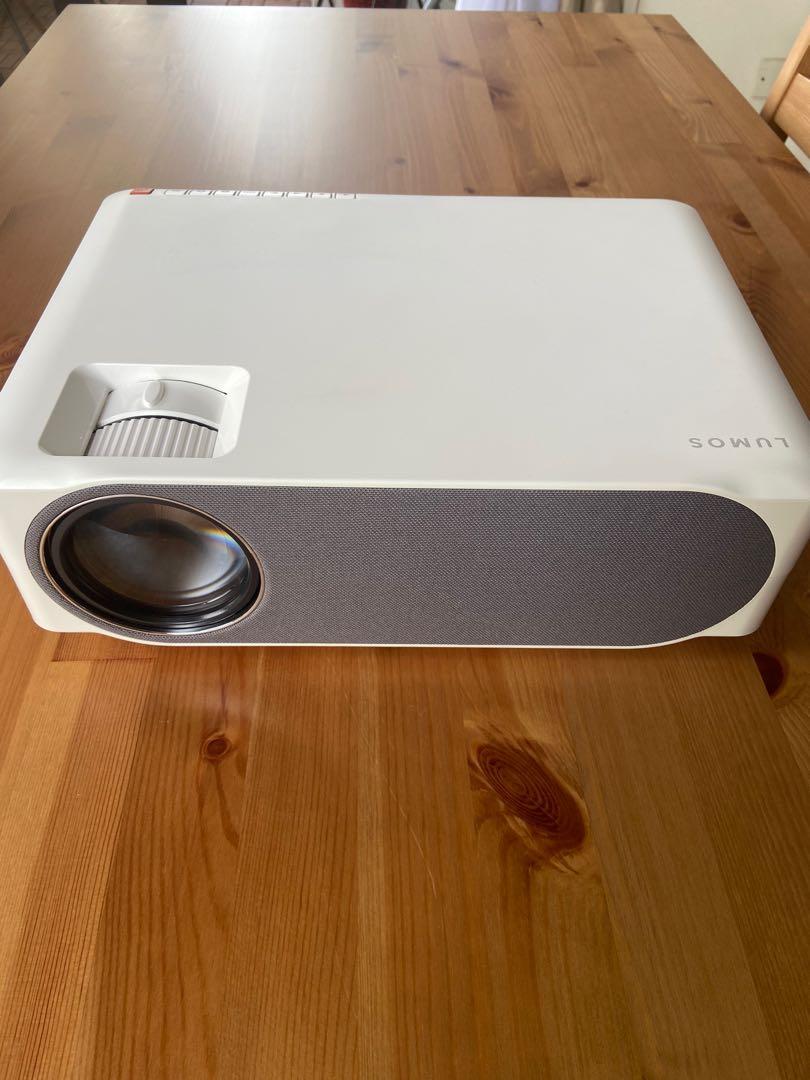Lumos Auro SMART projector (Includes Netflix & YouTube), TV & Home