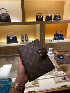 (Category: ) located in . Submitted by LovedByAna_ (Listing ID 1166082398, Image 1). Description: .