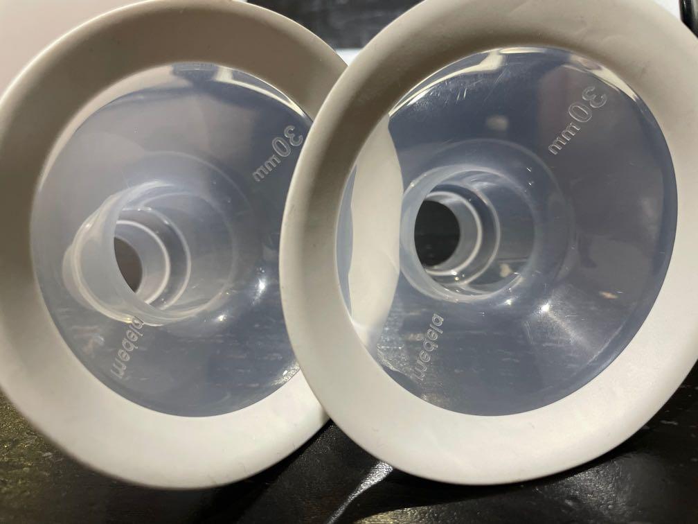 Medela 30mm flange Personalfit flex breast shield, Babies & Kids