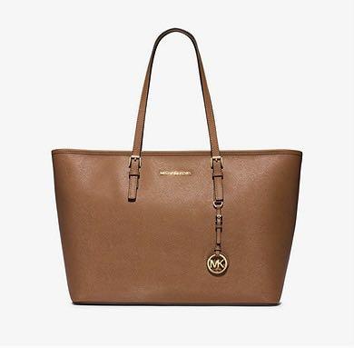 Michael Kors Jet Set Medium Saffiano Leather Top-zip Tote Bag, Women's  Fashion, Bags & Wallets, Tote Bags on Carousell