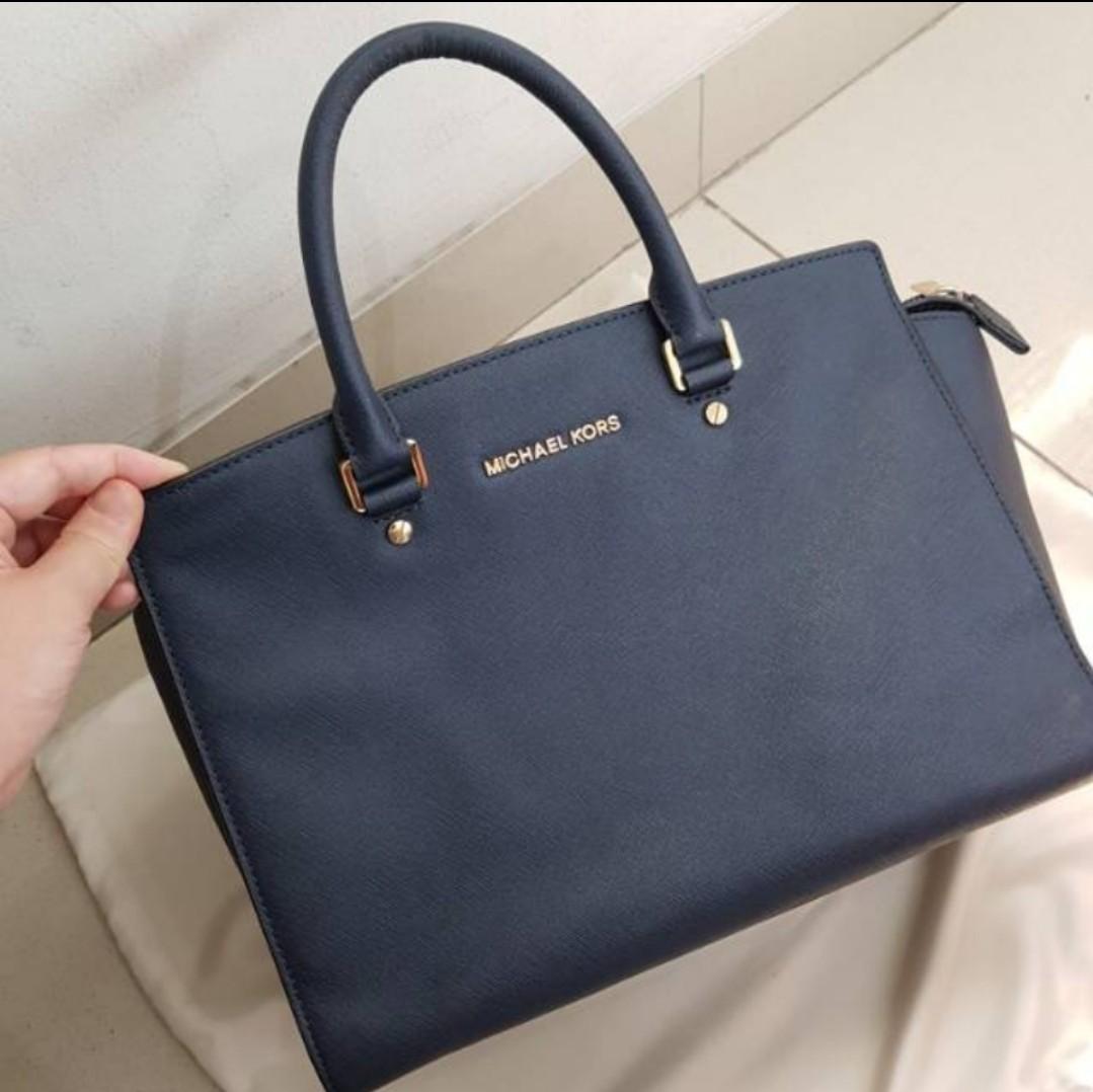 Michael Kors Selma Large Saffiano Leather Satchel, Barang Mewah, Tas \u0026  Dompet di Carousell michael kors bag selma