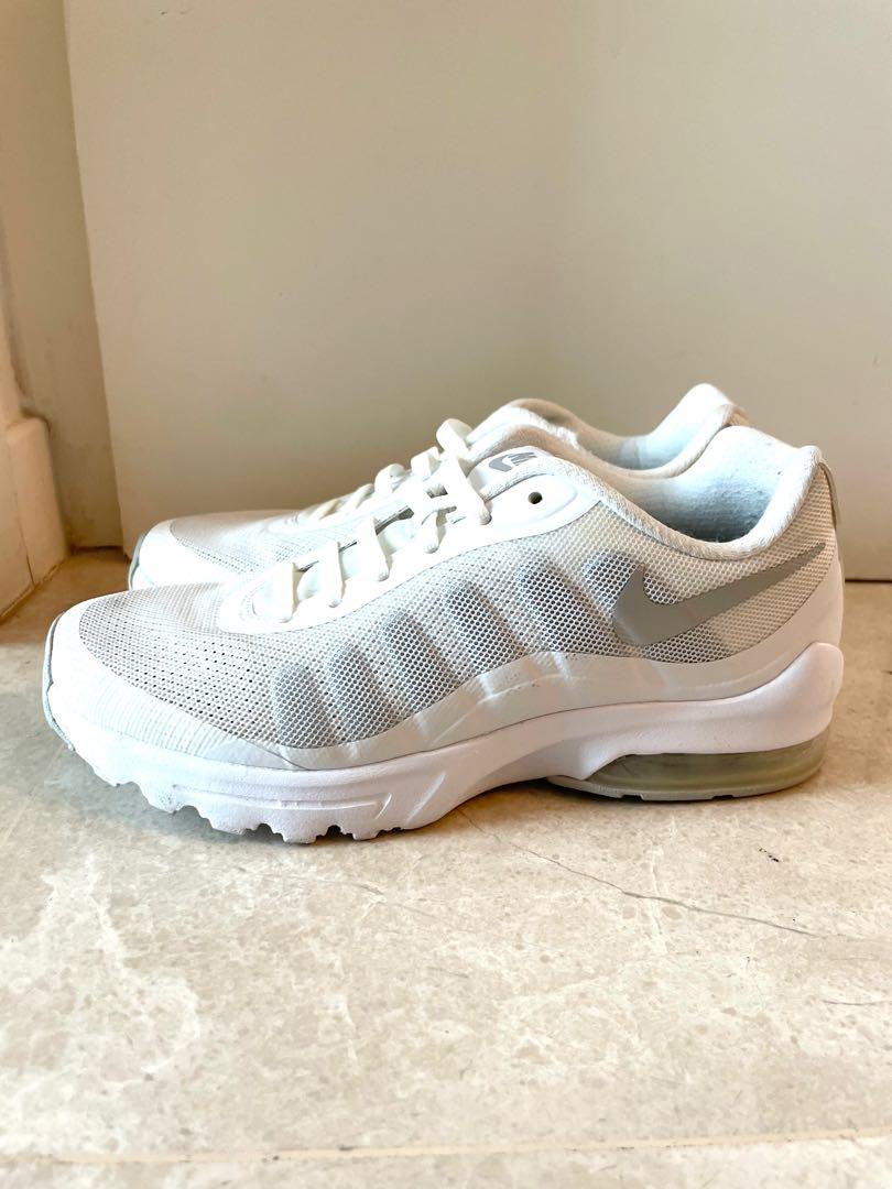 White air top max size 7