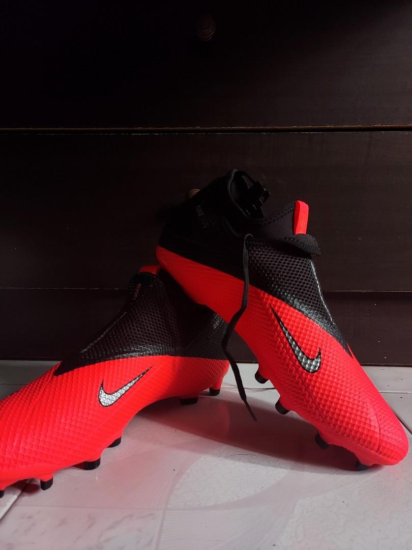 Nike Phantom Vision 2 Academy Men s Fashion Footwear Boots on