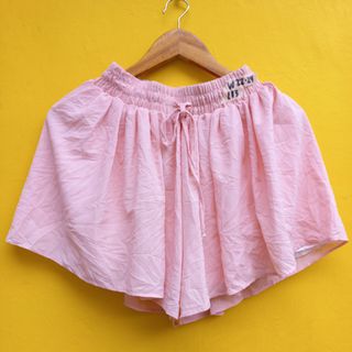 (Category: ) located in . Submitted by closetnow (Listing ID 1166086055, Image 1). Description: .