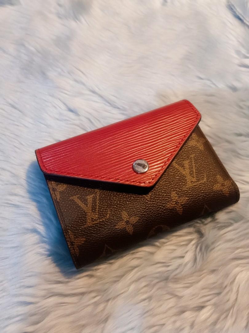 Preloved lv envelope wallet (Category: Luxury Bags & Wallets) located in Cebu City. Submitted by day.98 (Listing ID 1166035948, Image 1). Description: 🇯🇵from japan surplus 🇯🇵genuine leather 🇯🇵coded 🇯🇵with dust bag 🇯🇵no flaws.