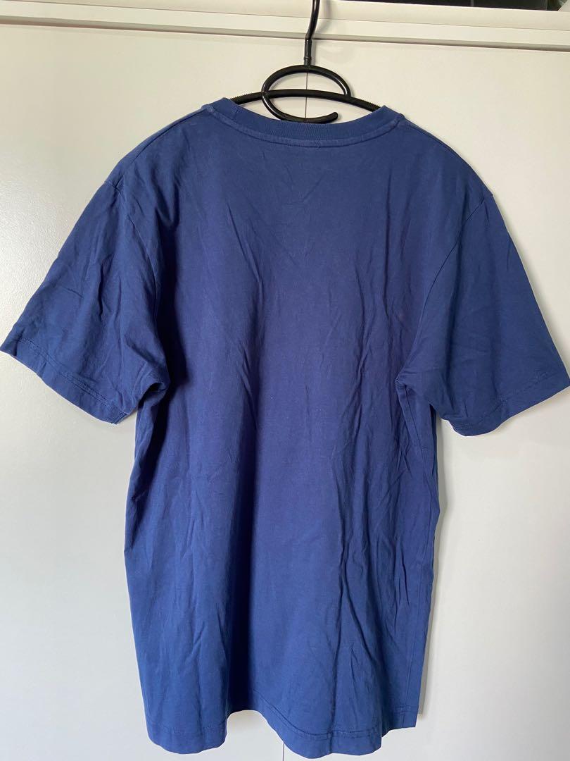 Pre-loved Uniqlo T-shirt (Category: Tshirts & Polo Shirts ) located in Mandaluyong City. Submitted by tophercs23 (Listing ID 1166058932, Image 2). Description: Pre-loved Uniqlo T-shirt for sale Size: Medium Color: Blue .