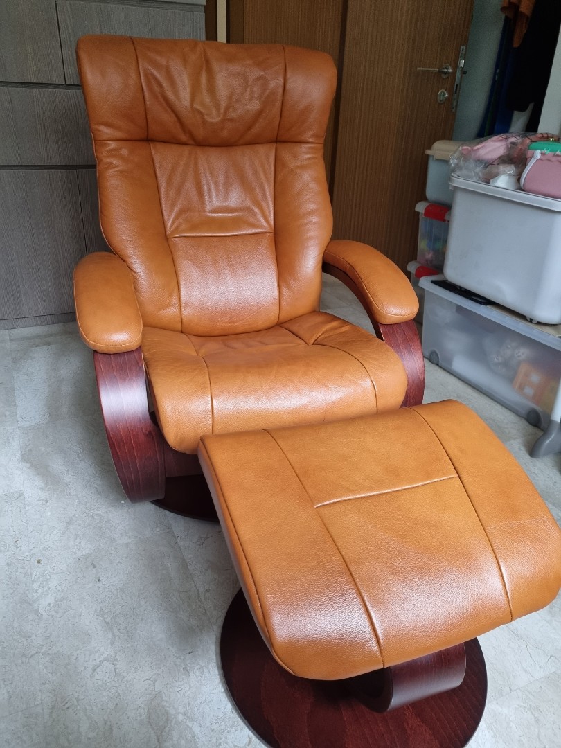 leather and wood recliner chair