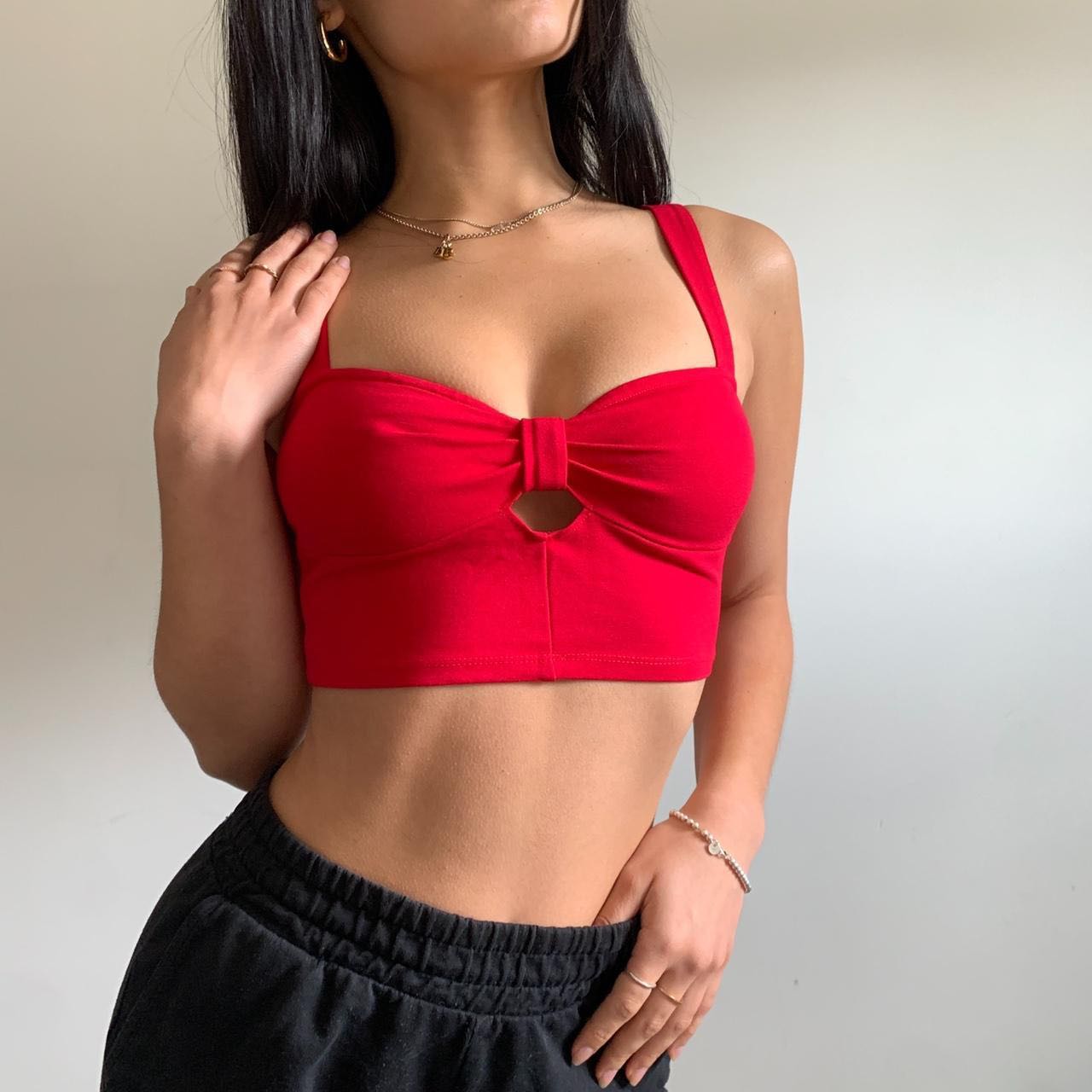 Red Keyhole Crop Top, Women's Fashion, Tops, Sleeveless on Carousell