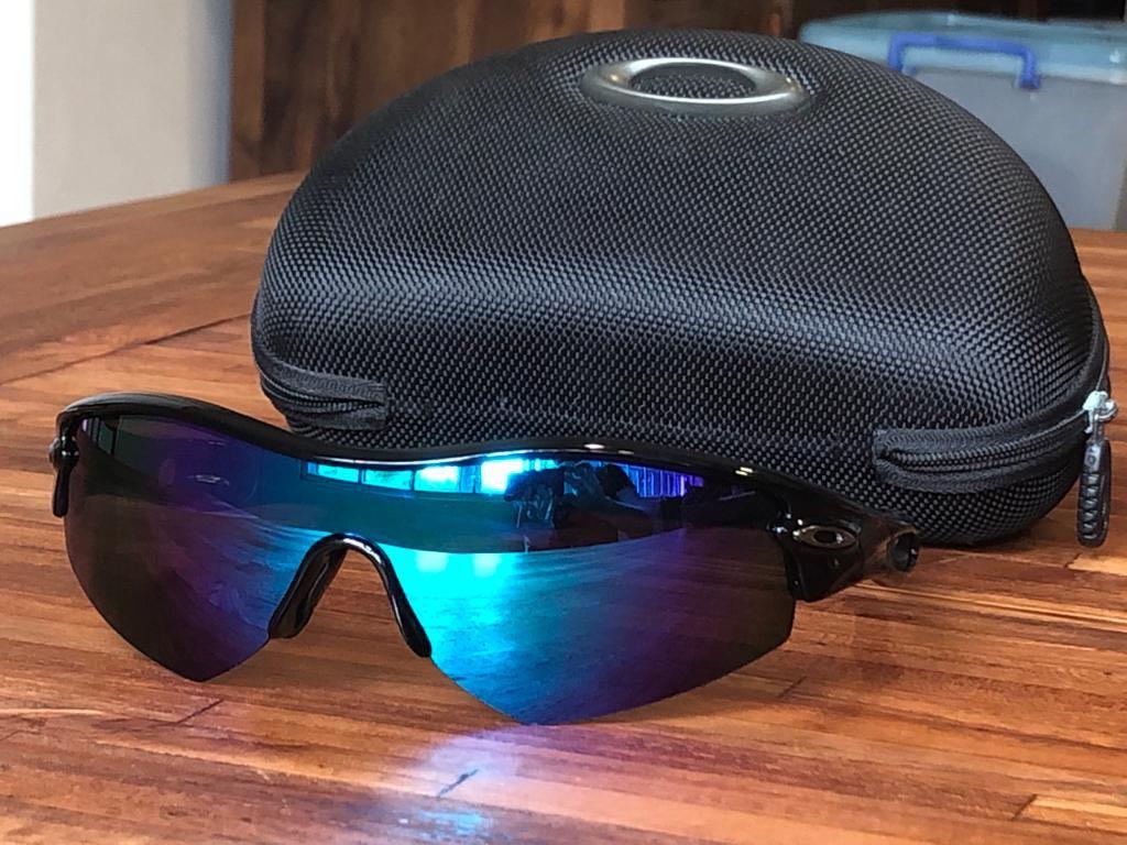 Oakley Running Sunglasses, Sports Equipment, Other Sports Equipment and  Supplies on Carousell