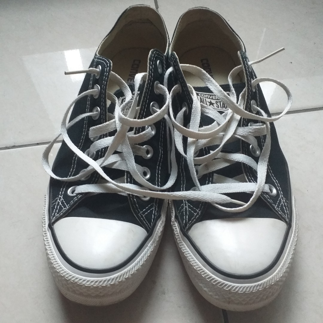 black converse 8
