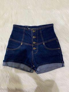 SHORT JEANS