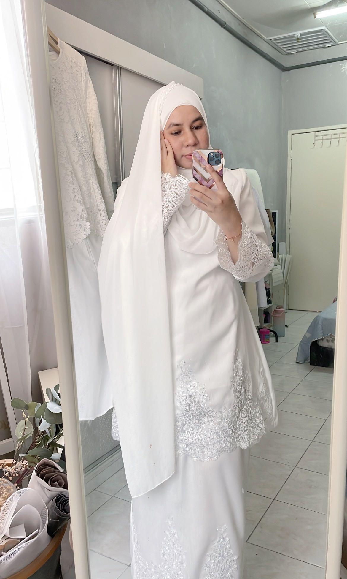 White baju clearance kurung wedding