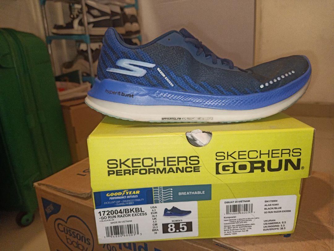 Skechers running shoes guru 2025