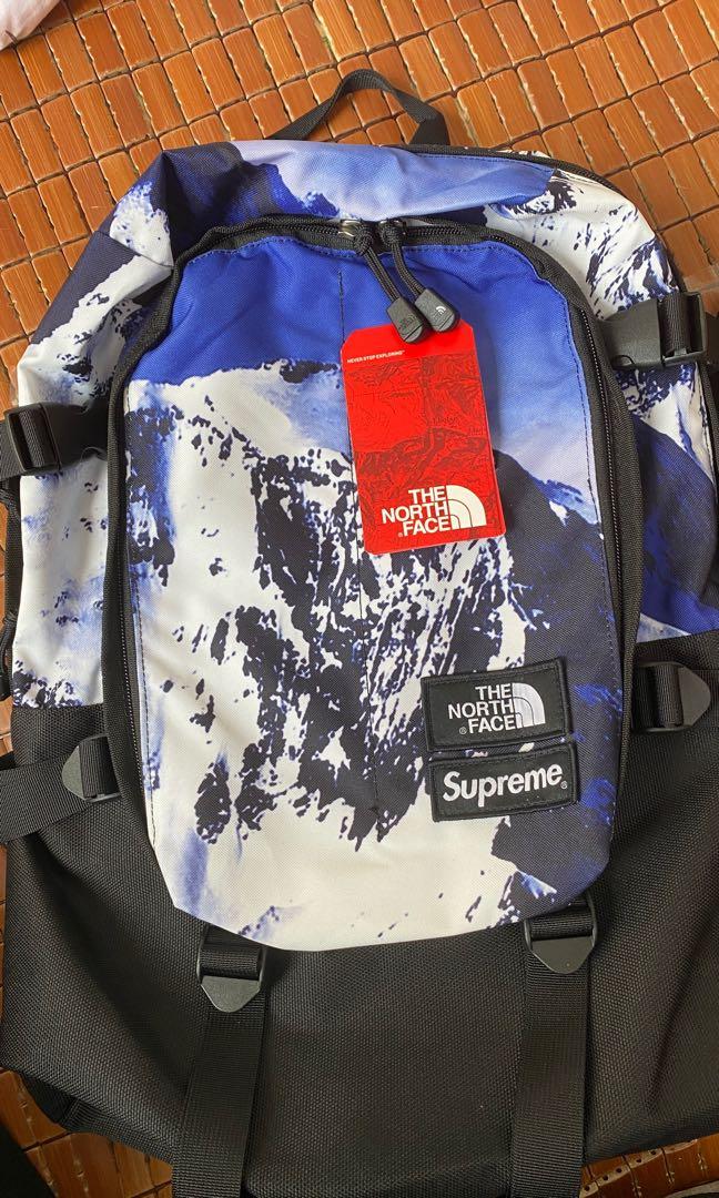 supreme north face backpack 雪山背包, 名牌, 飾物及配件