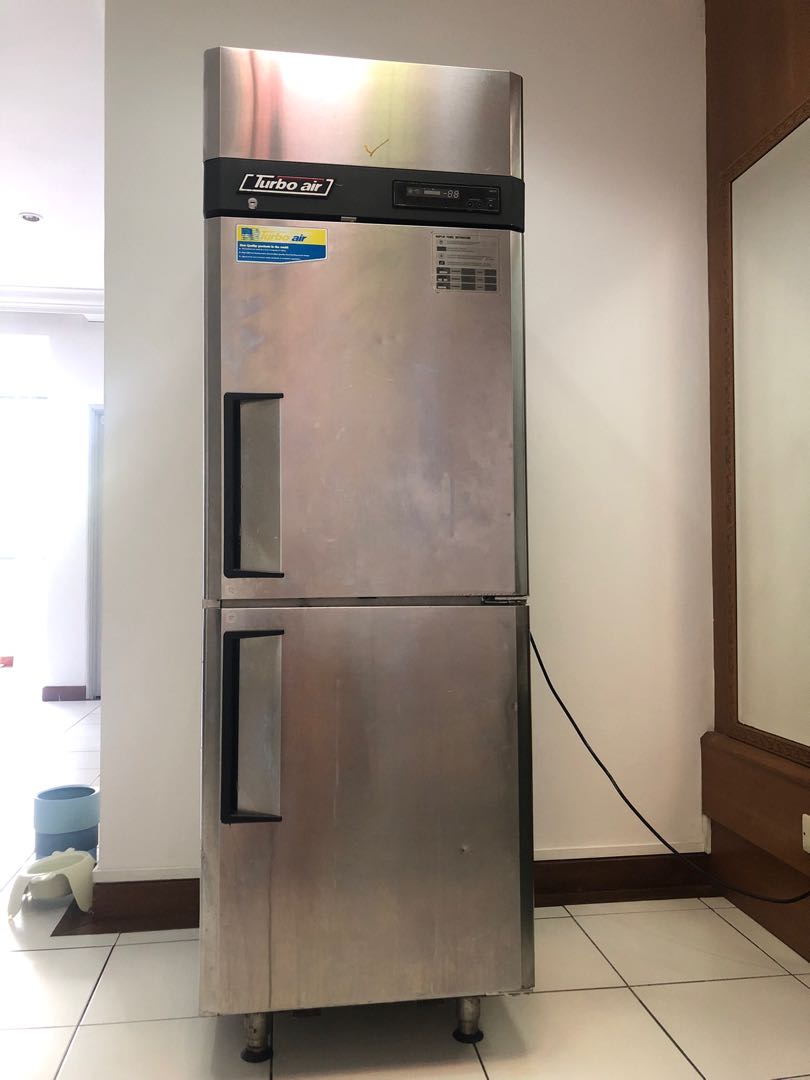 turbo air upright freezer