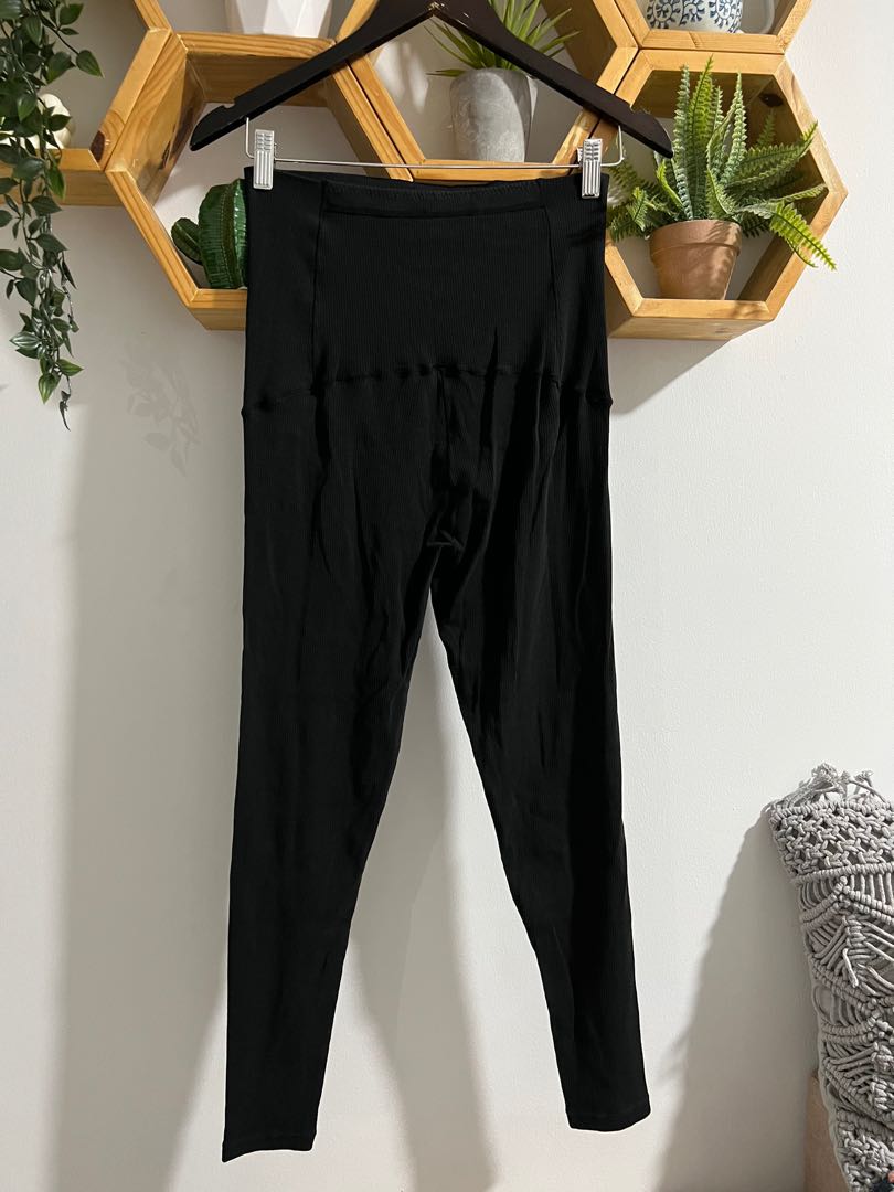 Uniqlo Maternity Ribbed Leggings, Women's Fashion, Maternity wear on