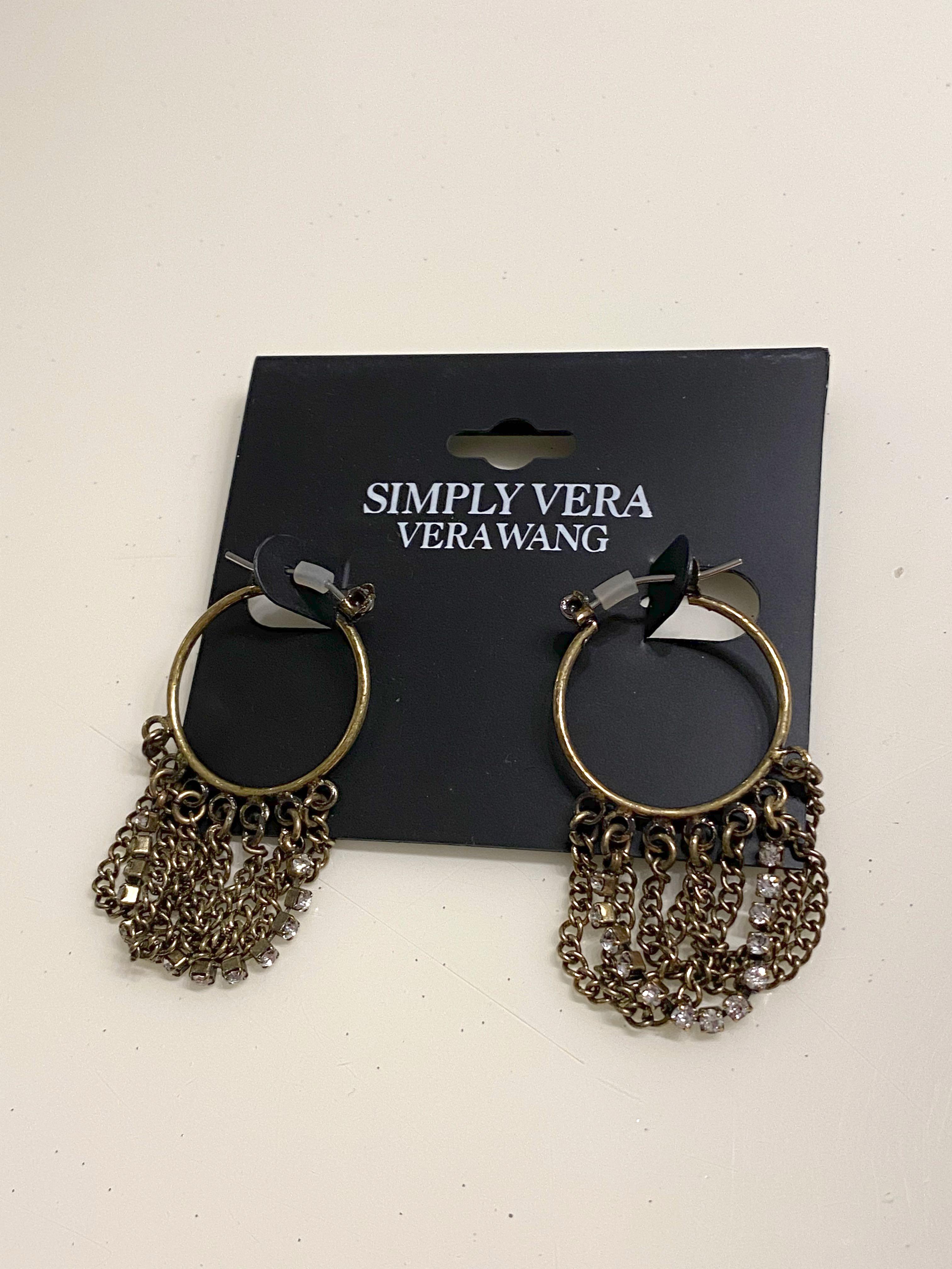 Vera Wang Earrings Women s Fashion Jewelry Organisers