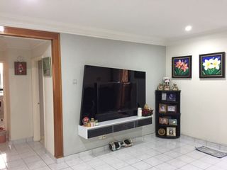 (Category: ) located in . Submitted by wensan74 (Listing ID 1166188810, Image 1). Description: .