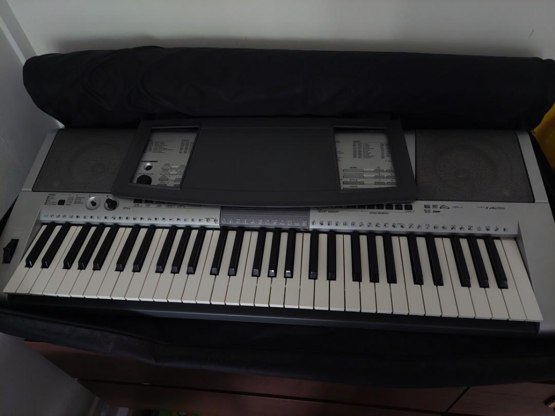 Yamaha PSR I425 (with adapter , sheet and keyboard stand ), Hobbies