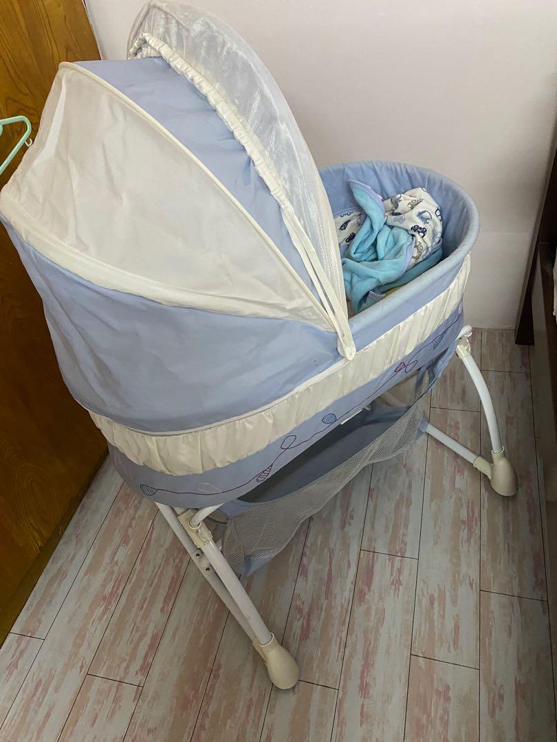 2nd hand baby cot (condition in good ), Babies & Kids, Baby Nursery